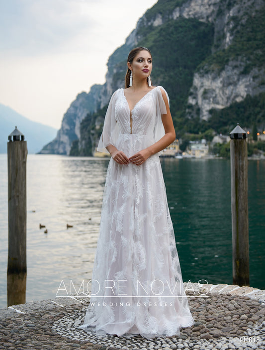 Vestuvinė suknelė iš Amore Novias kolekcijos PM015