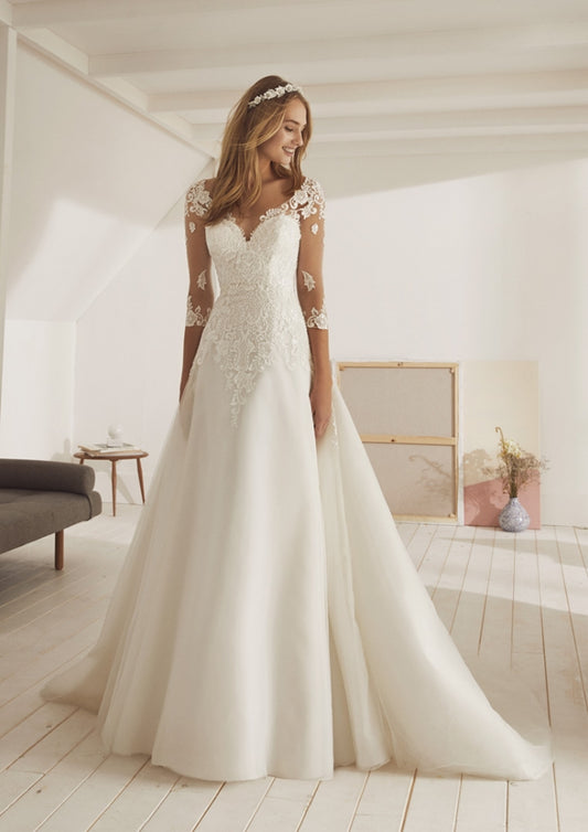 Vestuvinė suknelė OBELISCO by PRONOVIAS