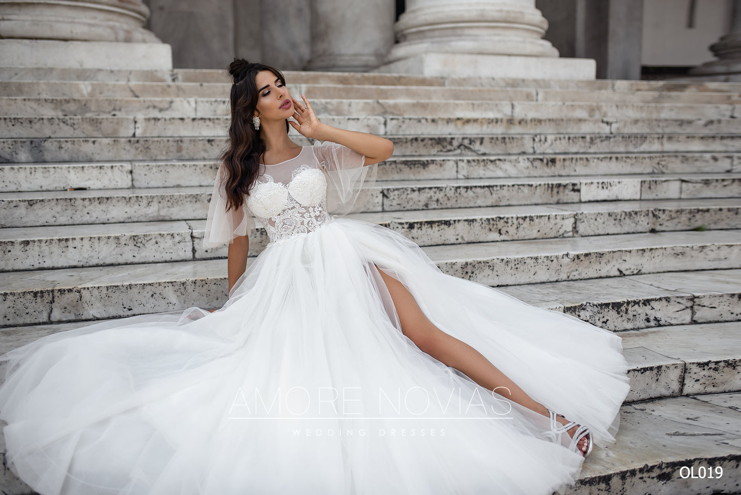 Vestuvinė suknelė Amore Novias OL019