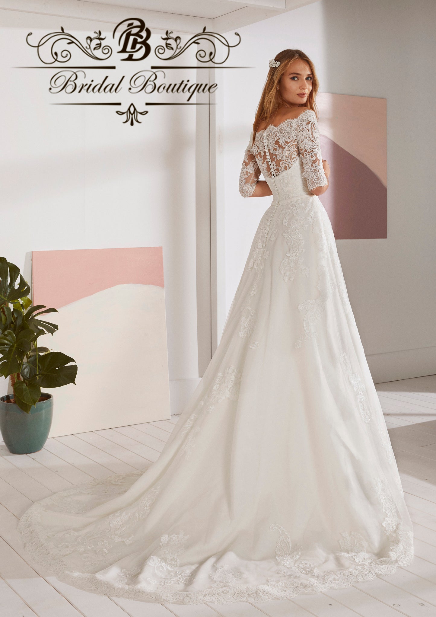 Vestuvinė suknelė OSSA by Pronovias