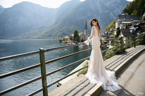 Vestuvinė suknelė iš Amore Novias kolekcijos PM004